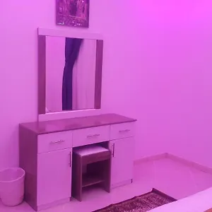 Aparthotel نجمة لانا للشقق المفروشه *