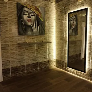 شاليهات جولدن لاند الفندقية Villa *