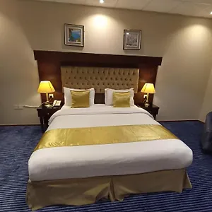 سارية الحمرا للأجنحة الفندقية 3* جدة