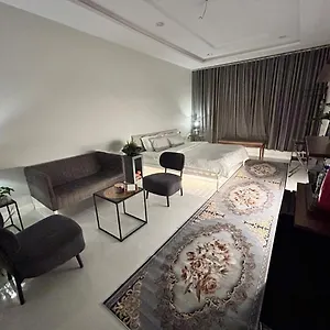 Self Check In Hometel R2 Apartment *