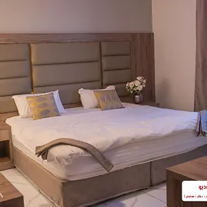 Trip Aparthotel