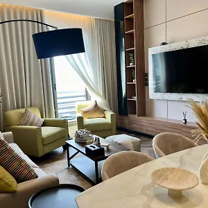 Dark 10 * Jeddah