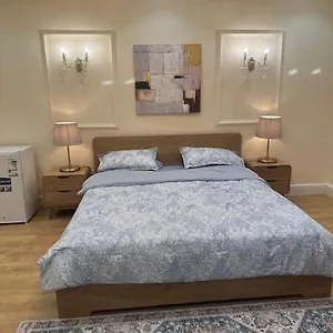 مشرفة الخير غرفة وصالة Lejlighed *