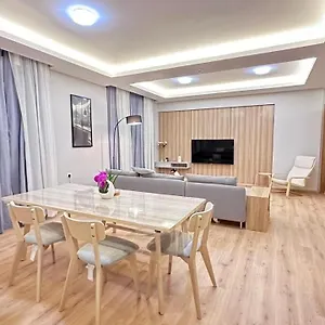 Apartment عصري ومريح بطابع ريفي *